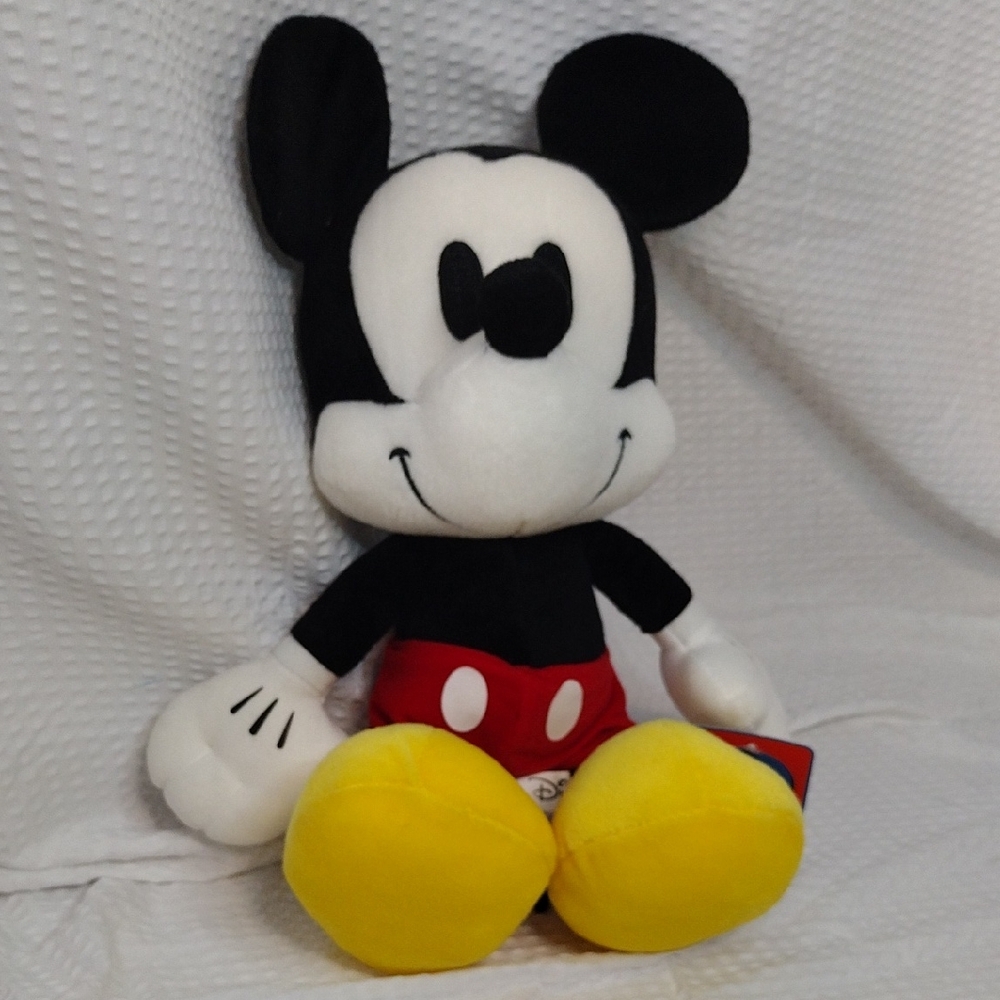 Disney Mickey Mouse And Friends SEGA Monochrome Series 1  16"